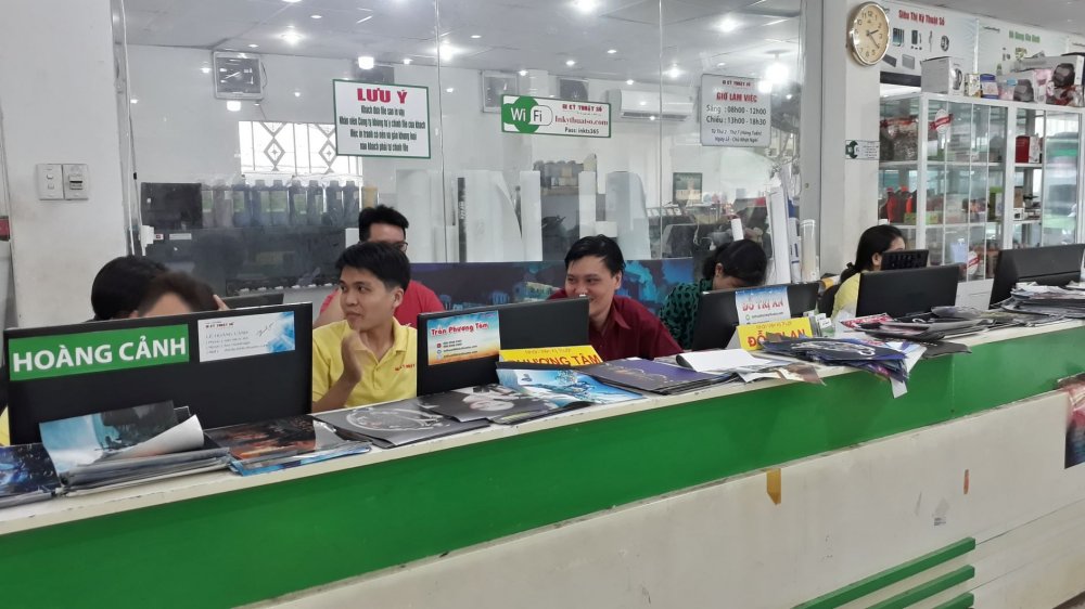 Thiết kế tờ rơi cần phải chú ý đến quy cách của sản phẩm cùng những yếu tố kèm theo như hình ảnh, nội dung để sắp xếp thật hài hòa trước khi xuất bản ra file in chính thức để tránh in sai, tiết kiệm chi phí in.